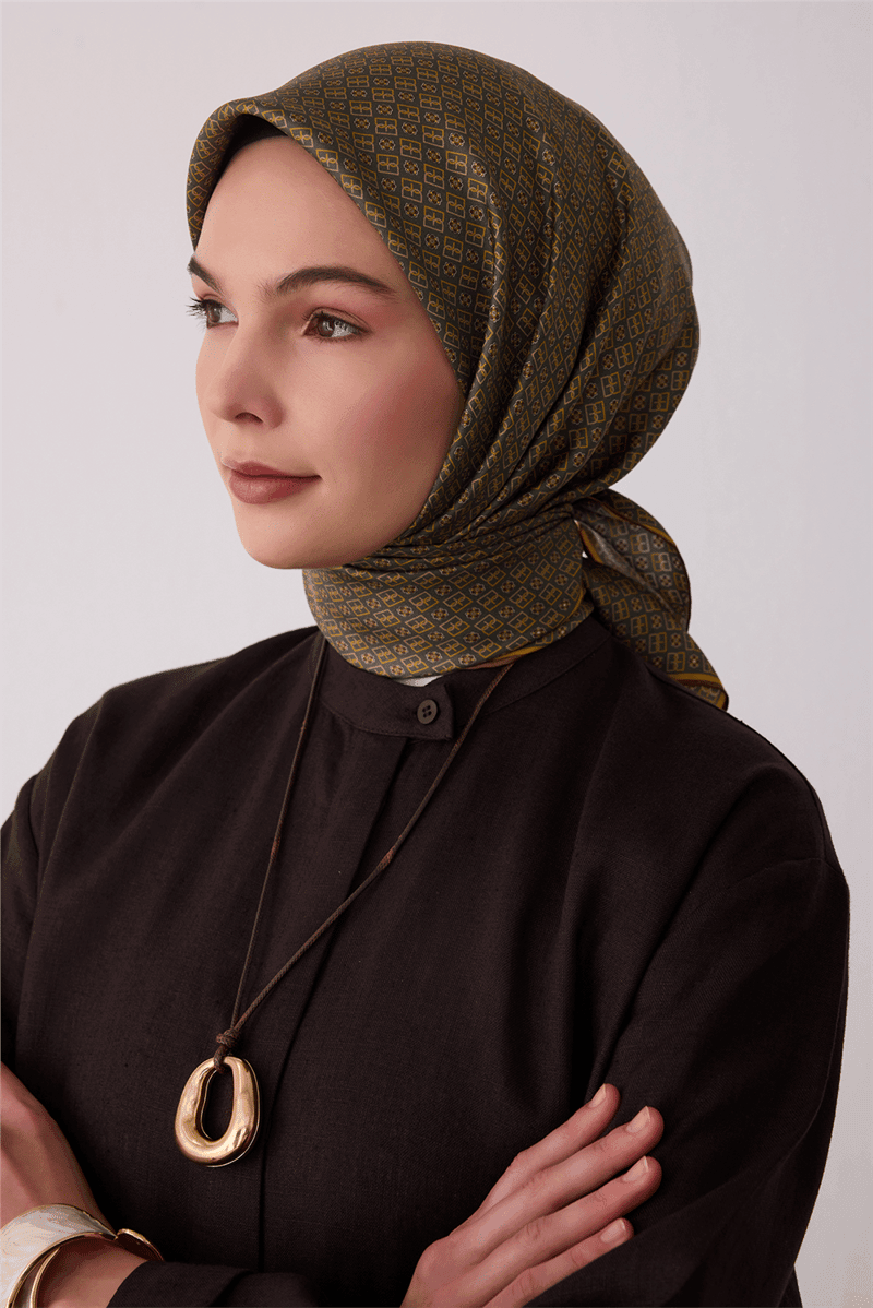 BELLİ EŞARP İPEK TİVİL 27K-BE-4418DT — 52