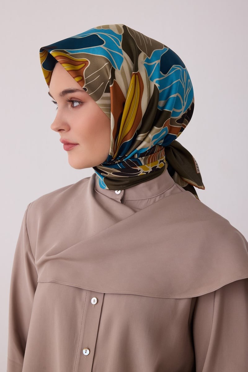 BELLİ EŞARP İPEK TİVİL 27K-BE-4413DT — 52