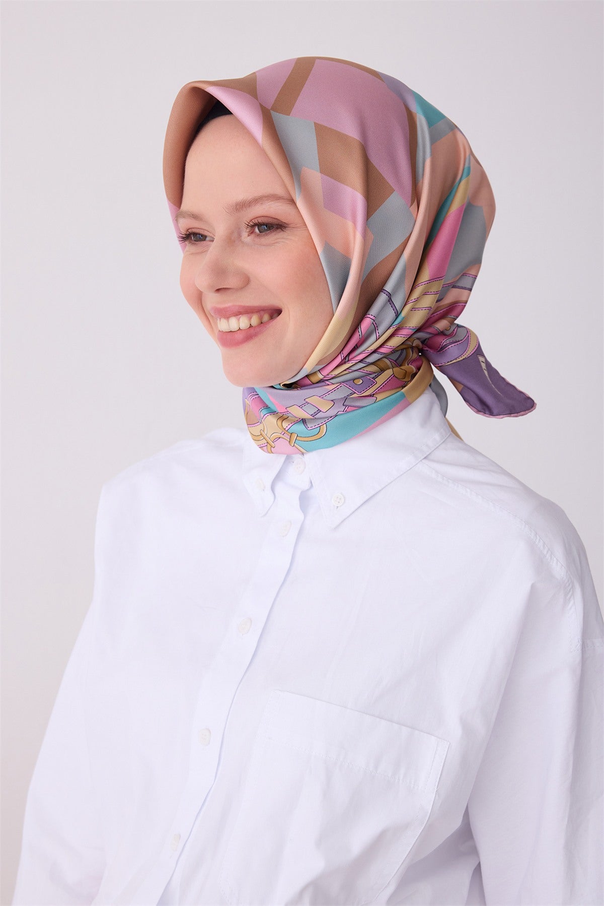 26Y-BE-4300 84-2.jpg 84