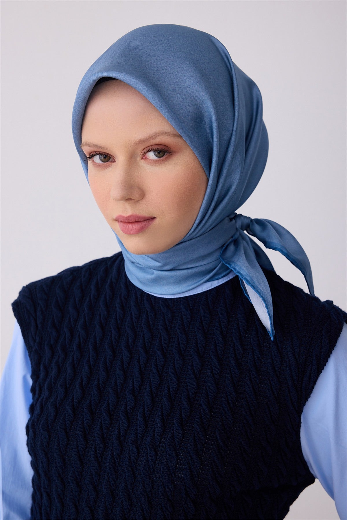 26Y-BE-4305 81-2.jpg 81